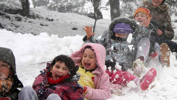 Son dakika... Eğitime kar engeli: Okullar tatil edildi