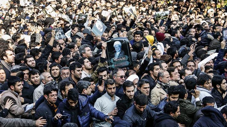 İranda muhalif öfke Rafsancinin cenazesinde patladı