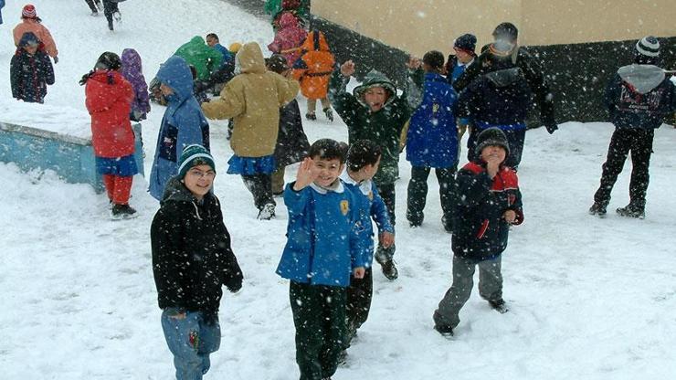 MEB’den öğrencilere kötü haber: Yarı yıl tatilinde ders var