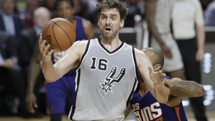 Pau Gasol 1 ay yok