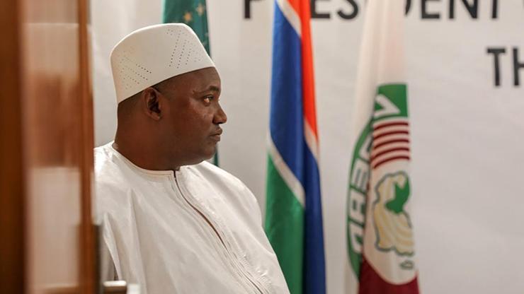 Gambiyada koltuğu bırakmayan başkan Jammeh gidince dönecek