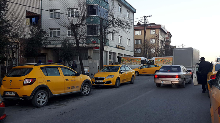 İstanbulda taksilerde indi-bindi dönemi başladı