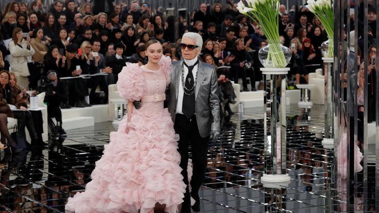 Chanel İlkbahar/Yaz Couture 2017 defilesi Pariste gerçekleşti.