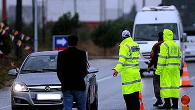 Araç sahipleri dikkat Trafik cezalarına yeni düzenleme