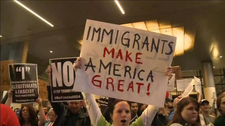 Trumpın göçmen kararına tepki