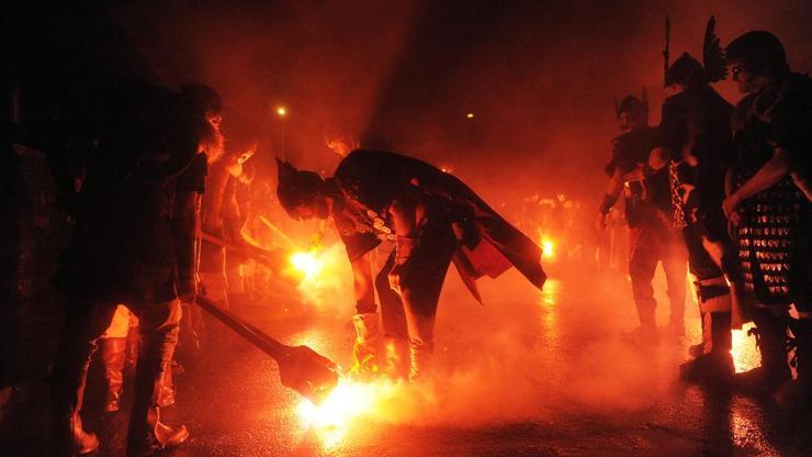 İskoçyada bir kuzey geleneği: Ateş festivali