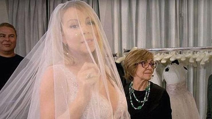 Mariah Carey düğününde giyemeyince yaktı