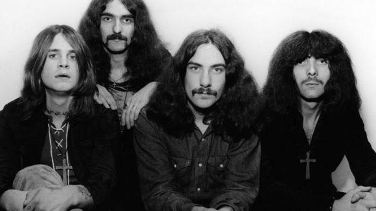 Efsanevi metal grubu Black Sabbath son konserini verdi