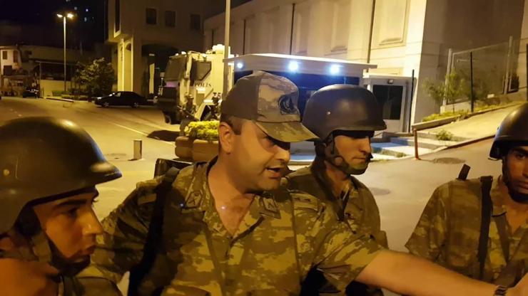 AK Parti binasını işgal eden askerler bu savunmayı yaptı