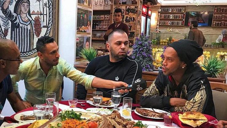 Ronaldinho Türkiyeden ayrıldı