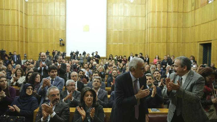HDPde Figen Yüksekdağ toplantısı