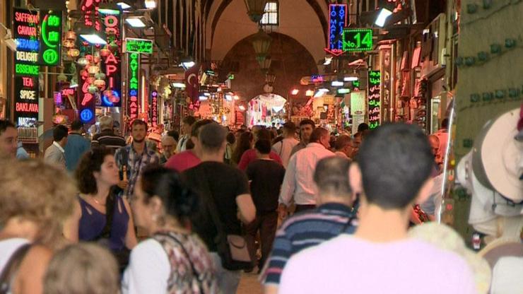 İstanbula dünyanın dört bir yanından turist yağıyor