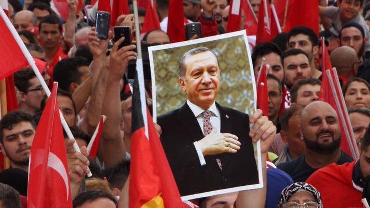 Almanya Erdoğanın mitingini tartışıyor