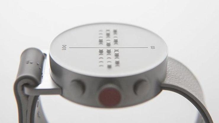 Görme engelliler için devrim gibi icat: Braille Smartwatch
