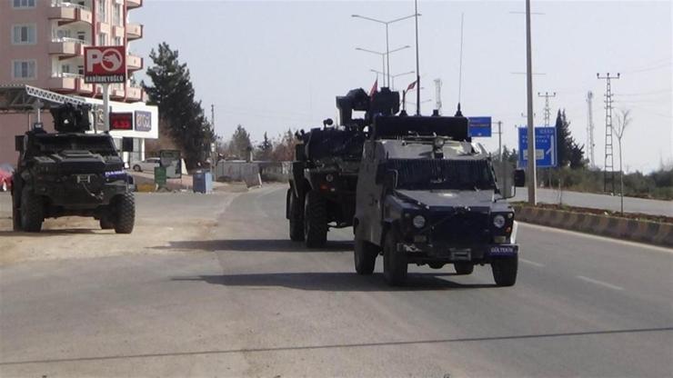 Türkiyenin eğittiği Suriyeli polisler, zırhlı takviyeyle göreve başladı