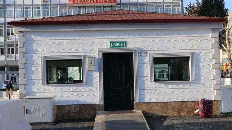 Adıyaman Valiliği önünde bomba paniği