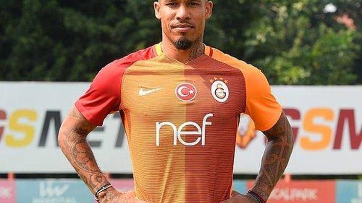 Galatasarayda De Jong Antalyaspor maçında oynayamayacak