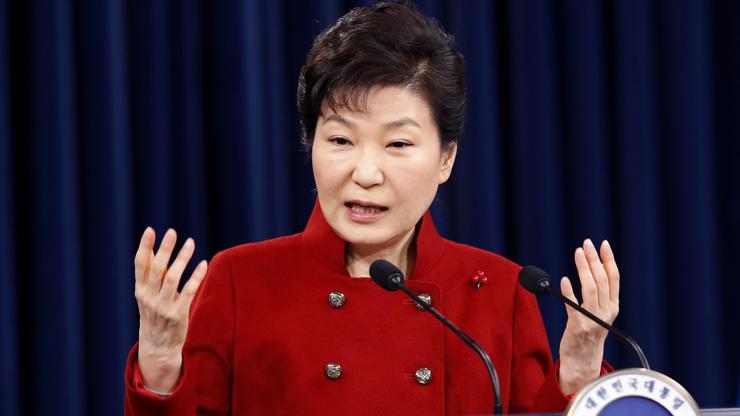 Yolsuzluktan görevden alınan Güney Kore Cumhurbaşkanı Geun-hye azledildi