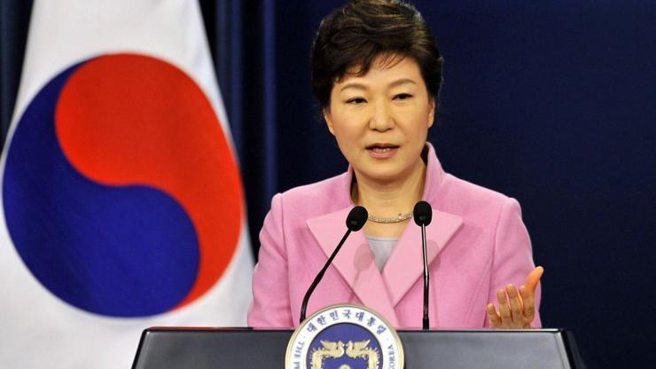Güney Kore Cumhurbaşkanı Geun-hye azledildi