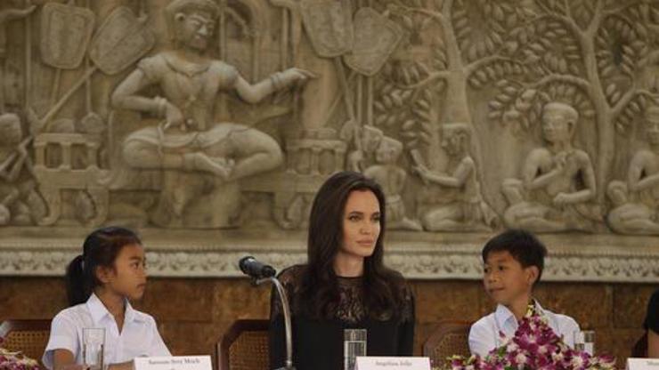 Angeline Jolie BMyi eleştirdi: BM reforme edilmeli