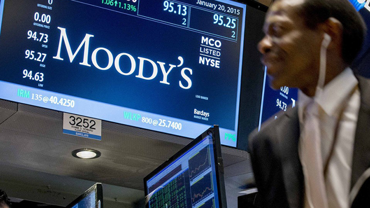 Moodys Türkiyenin durumunu negatife dönüştürdü