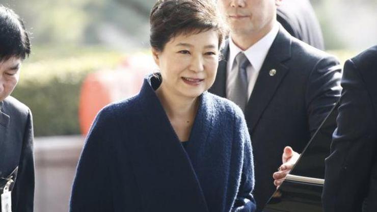 Güney Korenin eski liderinin yargılanmasına başlandı