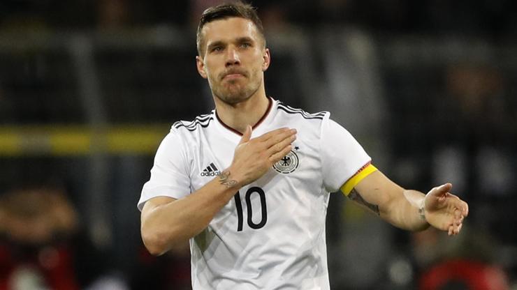 Lukas Podolski Almanya Milli Takımına veda etti