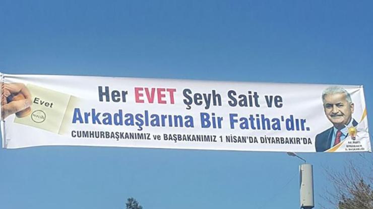 AK Partiden Diyarbakırda Her Evet Şeyh Saite fatiha pankartı açıklaması