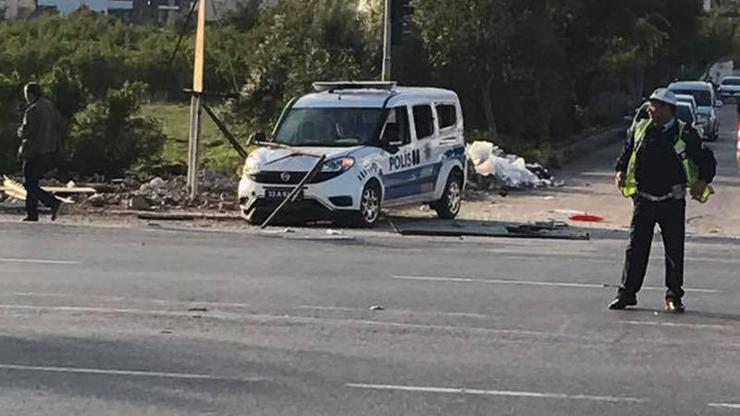 Son dakika: Mersinde polise bombalı saldırı