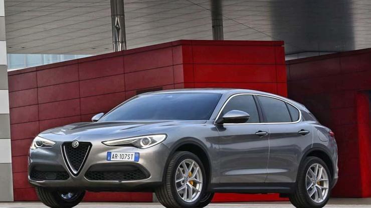 Afanın SUVu Stelvio Autoshowa geliyor