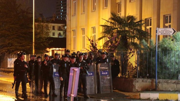İstanbul ve İzmirde protesto: 4 kişi gözaltına alındı
