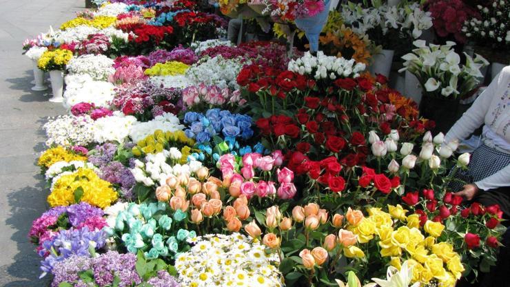 Taksim çiçekçilerine kalıcı mekan yapılıyor