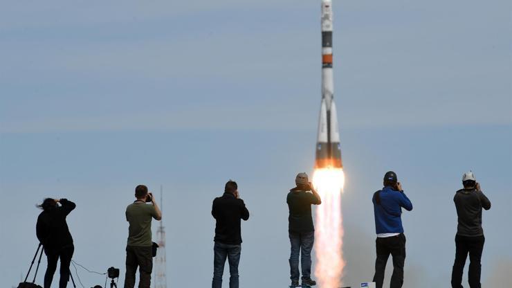 Soyuz fırlatıldı