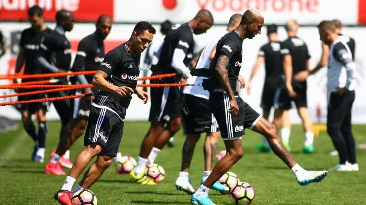Beşiktaş Başakşehir maçı için kondisyon ve taktik çalıştı