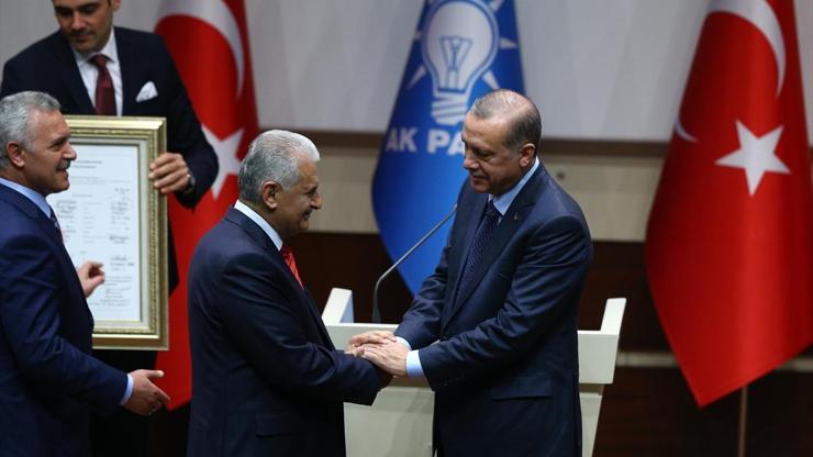 Erdoğan AK Partiye üye oldu: Partili Cumhurbaşkanlığı dönemi başladı