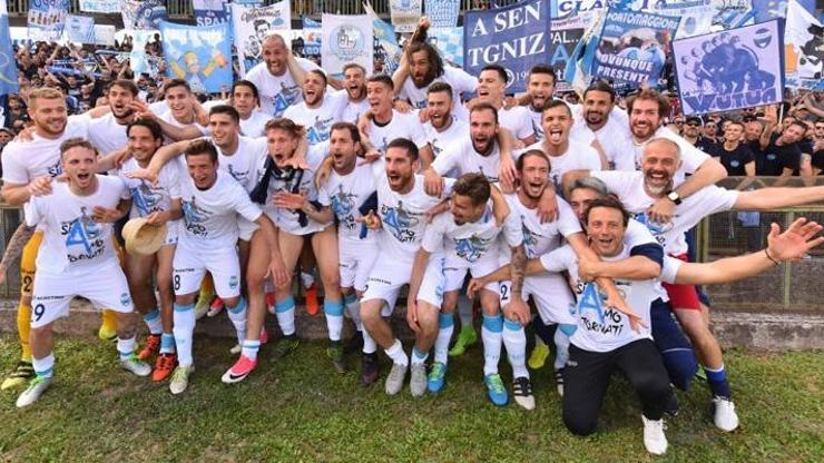 Spal, 49 yıl sonra İtalya Serie Aya yükseldi