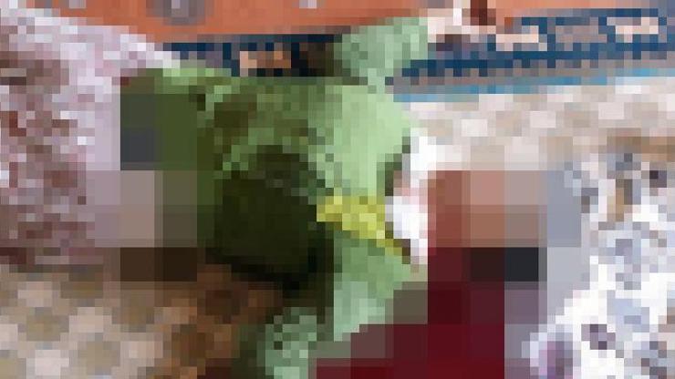 Anneler gününde üvey annesini öldürdü Anneler gününde üvey annesini öldürdü