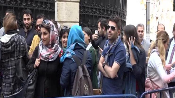 Binlerce İranlı Cağaloğluna akın etti