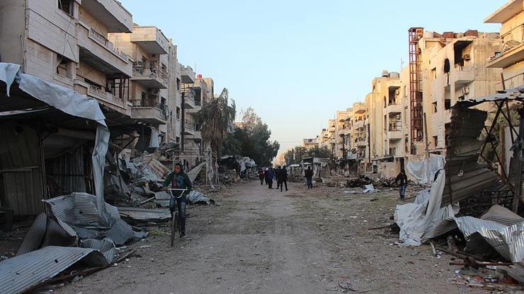 Suriyede Humus kenti rejimin kontrolüne geçti