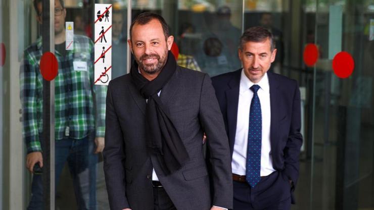 Eski Barcelona Başkanı 15 milyon euro aklamakla suçlanıyor