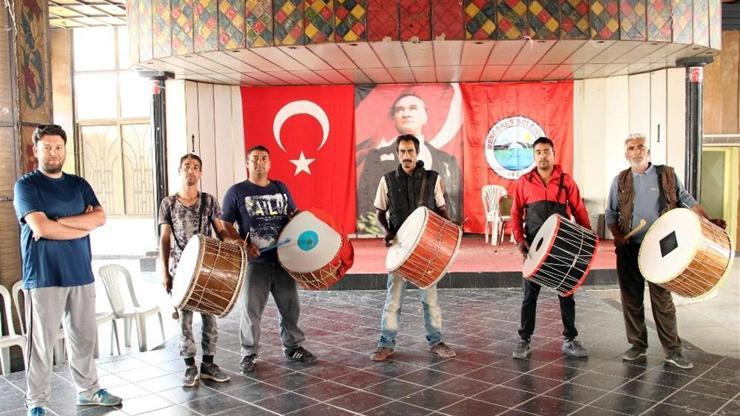 İzmirde Ramazan davulcularına ritm eğitimi
