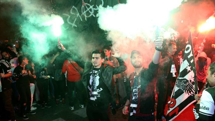 Beşiktaş şampiyon oldu, Türkiye sokağa döküldü