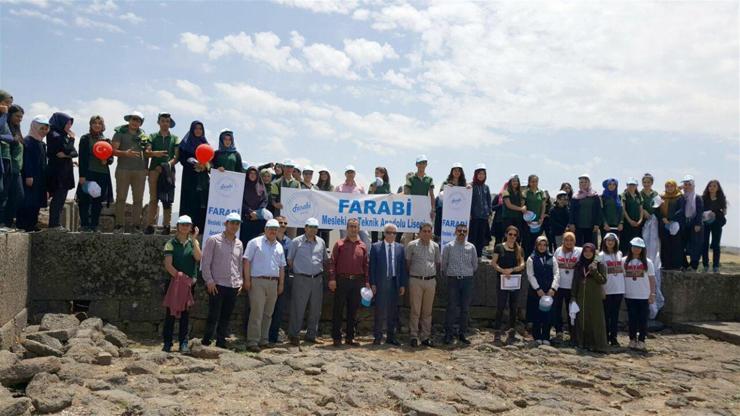 Liseliler Arkeoloji Parkında yarıştı