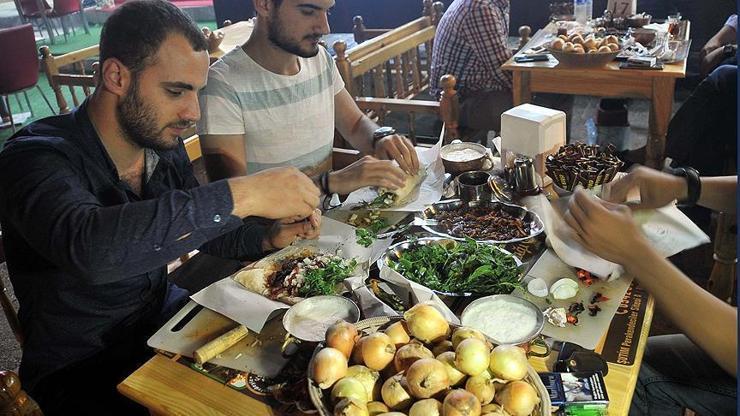 İftardan sahura: Ciğer kebabı keyfi