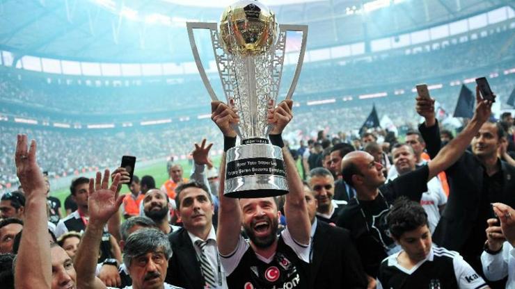 Şampiyon Beşiktaş kupasına kavuştu
