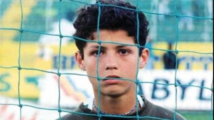 Ronaldonun çocukluk fotoğrafı sosyal medyayı salladı