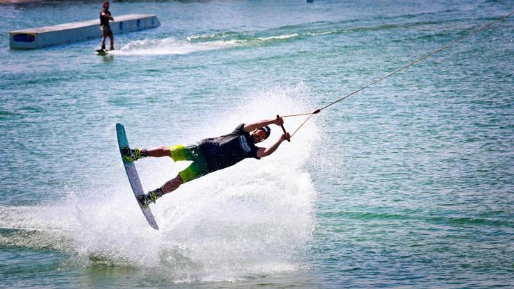 Adrenalin tutkunları Antalya sahillerinde buluşuyor