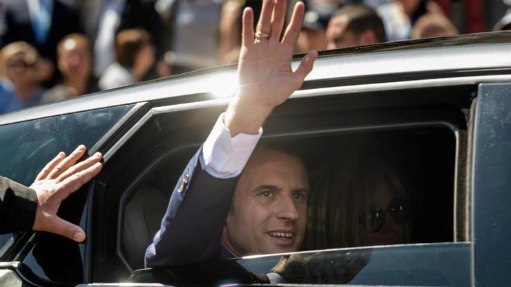 Fransada Macron rüzgarı esiyor