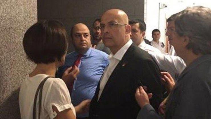 Tutuklu CHP Milletvekili Enis Berberoğlu hastaneye kaldırıldı