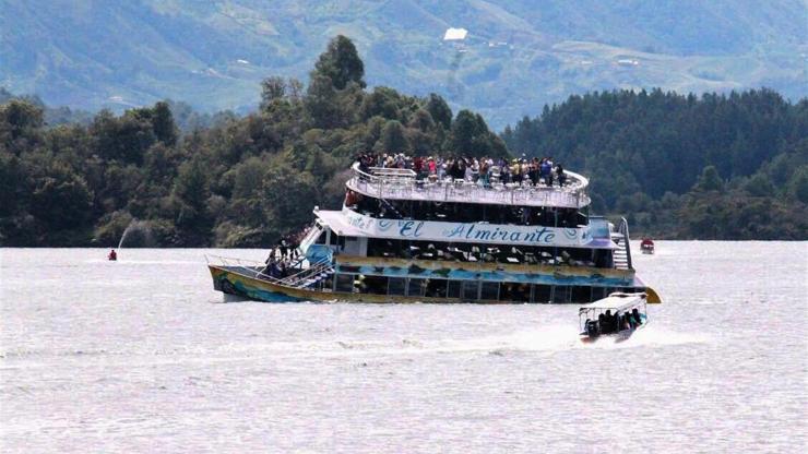 Kolombiyadaki tekne kazasında ölen sayısı 7ye çıktı